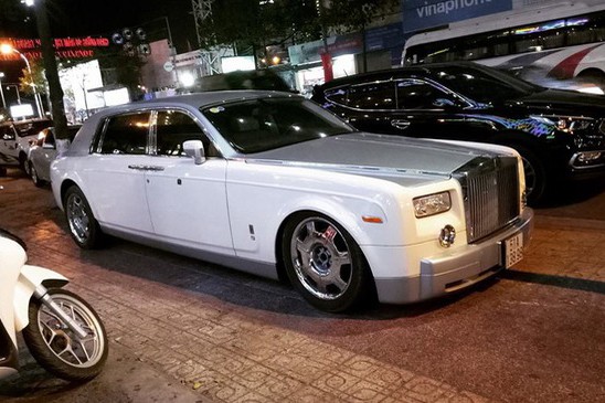 Rolls-Royce tien ty cua dai gia Trung Nguyen bi 